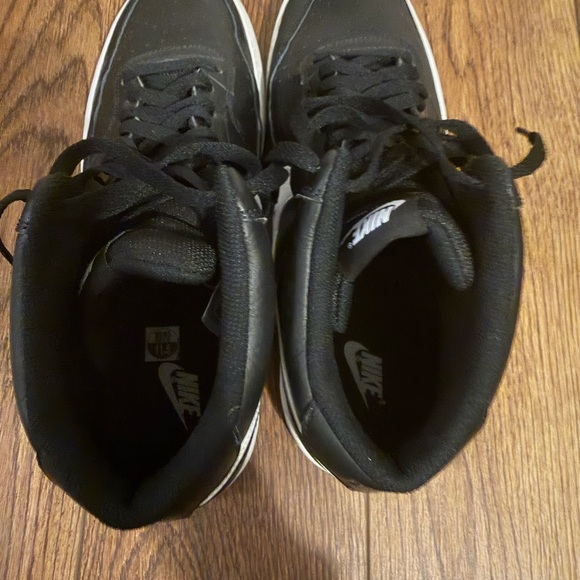 Nike Men's Court Vision Black and White Sneakers - Picture 8 of 8